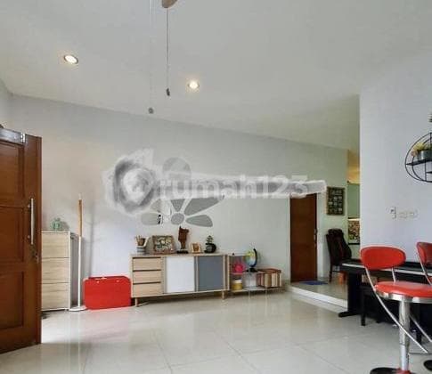 Dijual Cepat Bu Murah Rumah Strategis di Dekat Pondok Indah Mall