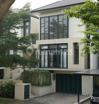 Rumah Mewah 2 Lantai deket Mall dan Toll di Lancewood Navapark BSD City