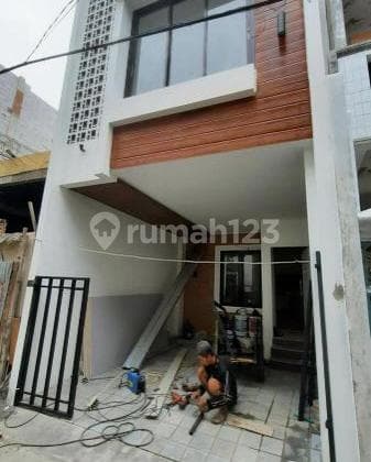 Townhouse Termurah di Rawasari Dekat Green pramuka