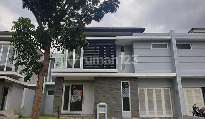 Rumah Suvarna Sutera Cluster Akasia Tangerang