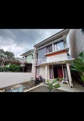 Rumah di komplek elit ujungberung ah nasution 2 lantai lokasi strategis dekat dengan berbagai