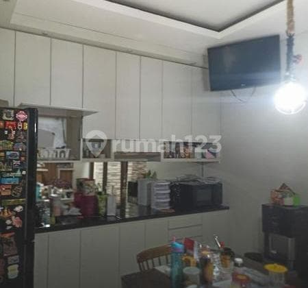 Sell Immediately Luxury House Fully Renovated at Eminent BSD 2 Tangerang Banten.