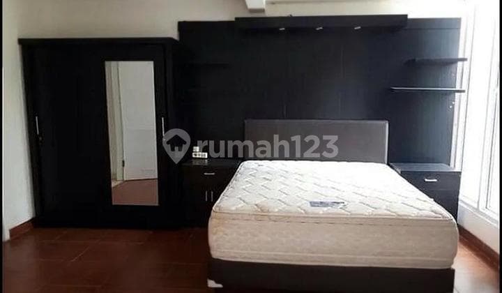 Rumah Bagus Unfurnished SHM Kemang, Jakarta Selatan
