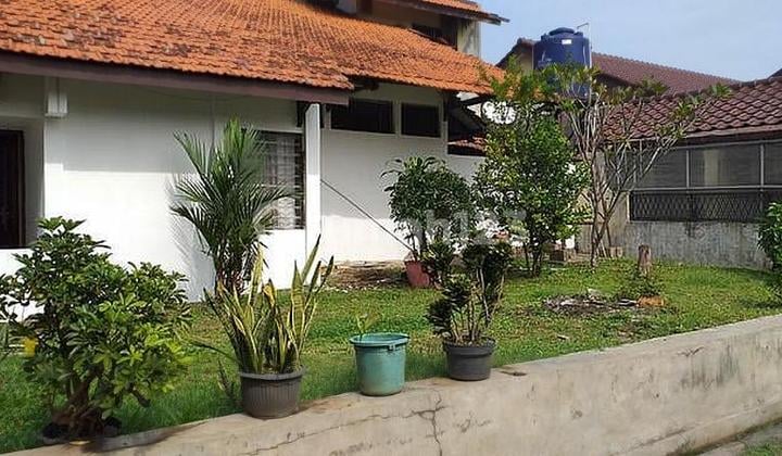 Dijual BU Rumah asri di tengah kota SHM lokasi Tangerang selatan