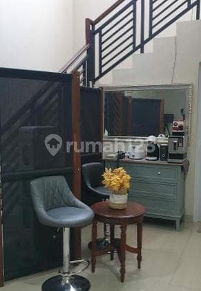 Rumah 2 Lantai Dalam Town House Di Cinere Dekat Tol Brigif