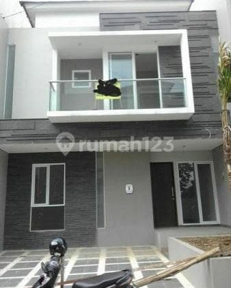 Di Rumah di Lingkungan Nyaman Pasteur Bandung