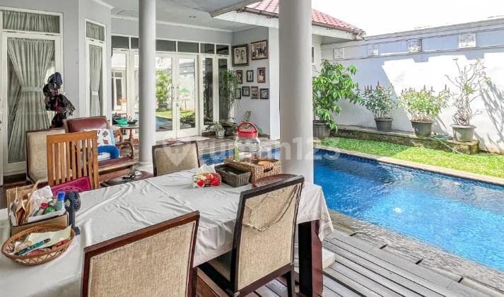 Rumah Enak Nyaman Nuansa Bali Dengan Kolam Renang, Lokasi Strategis di Cipete