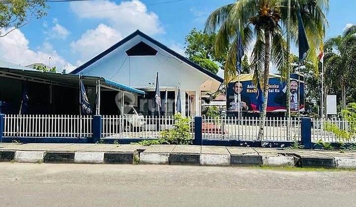 For Sale 4 Bedroom House on Jl. Diponegoro Pekanbaru