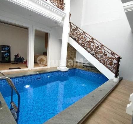DIJUAL RUMAH 2 LANTAI NEGO BAGUS KOLAM RENANG FURNISH SENTUL CITY