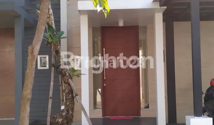 Rumah Northwest Park 2 lantai