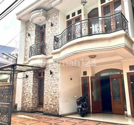 Rumah Siap Huni di Tebet Barat Akses Jalan 1 Mobil