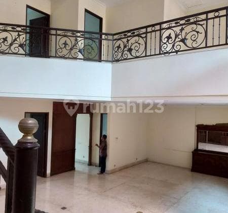 Rumah di Erlangga Kebayoran Baru