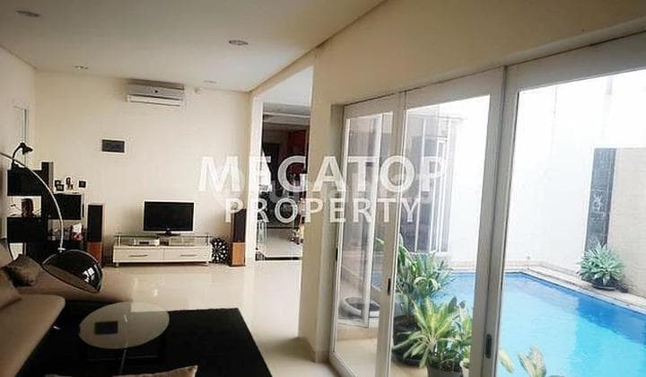 Rumah 2 Kavling di De Latinos BSD, Ada Rooftop