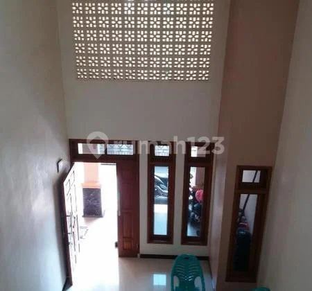 Cepat Rumah Pura Bojong Gede, Bogor, Semi Furnished