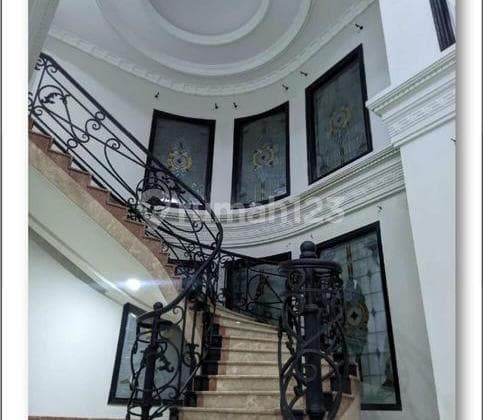 Dijual rumah bagus , murah siap huni diMenteng