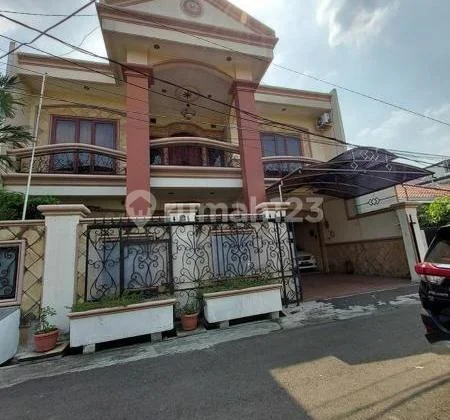 Rumah mewah di Pondok Bambu dkt dgn rutan di Duren Sawit Jakarta timur