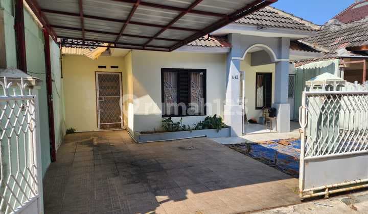 Rumah Komplek Beserta Perabot Di Kuningan