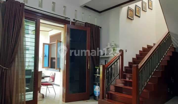 Rumah Siap Huni Ceiling Tinggi dan Sirkulasi Udara Baik @Kucica, Bintaro