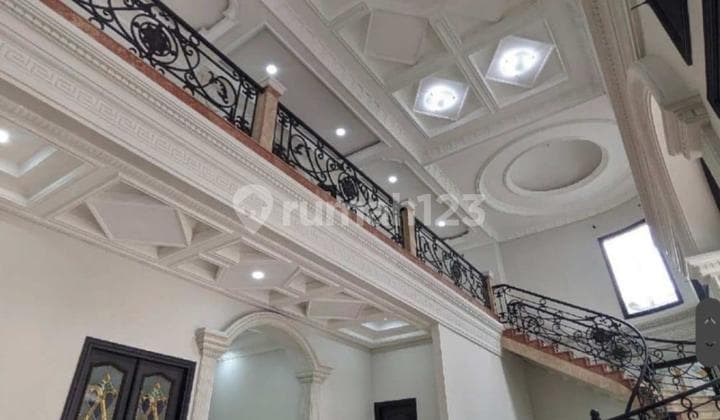 Rumah Di Daerah Elit Menteng Jakarta Selatan S6932