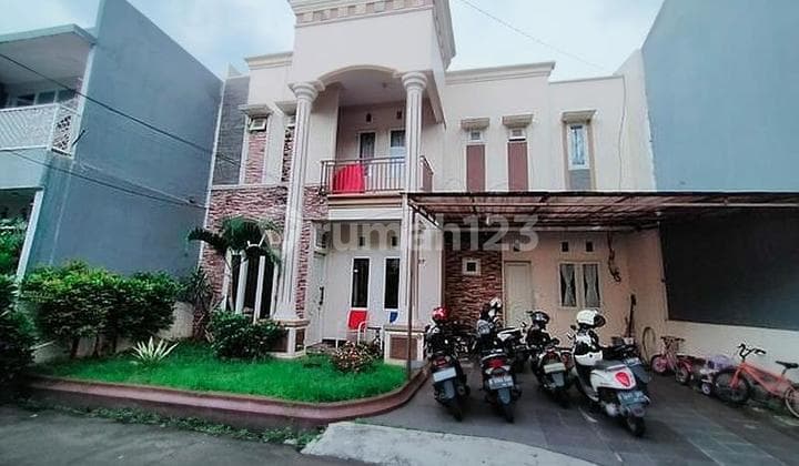 Di Rumah Second 2 Lantai Dalam Cluster Condet Jaktim