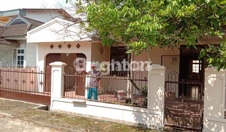 HUNIAN LUAS AMAN NYAMAN DAN BEBAS BANJIR