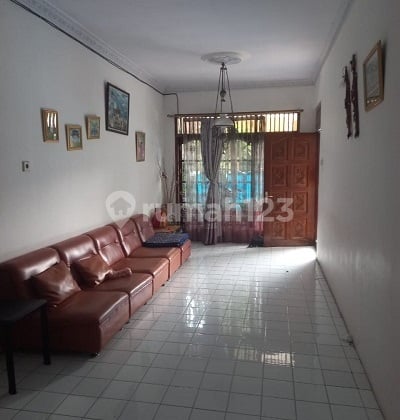 rumah diJL. Mangga Perum Karawaci Tangerang