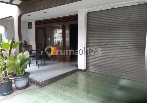 Turun Harga! Rumah di Jalan Utama, Tomang Jakarta Barat