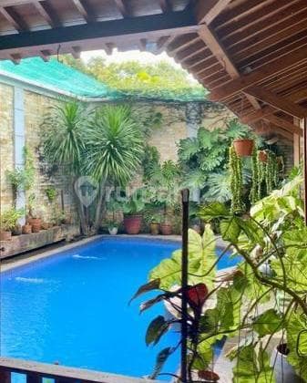 Rumah Cantik Siap Huni Dalam Komplek Asri di Cinere