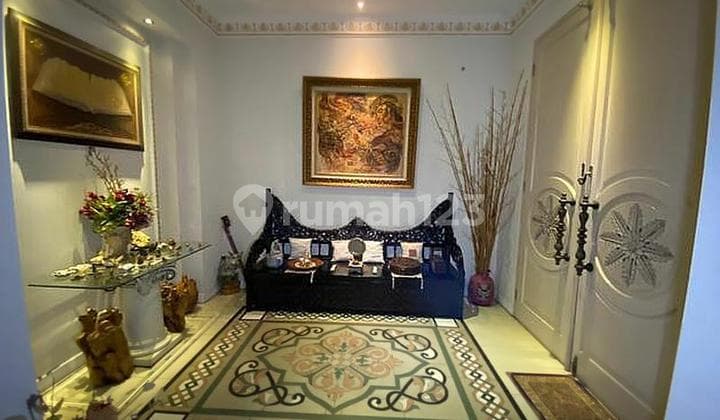 Rumah Cantik Model Classic Siap Huni di Jagakarsa Jakarta Selatan