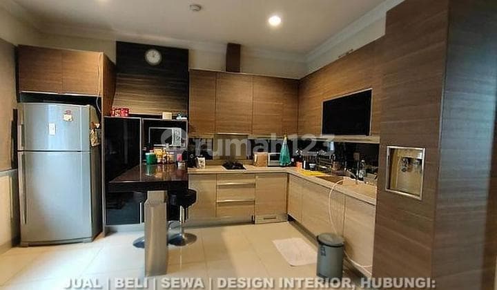 Kelapa Gading 3-story house