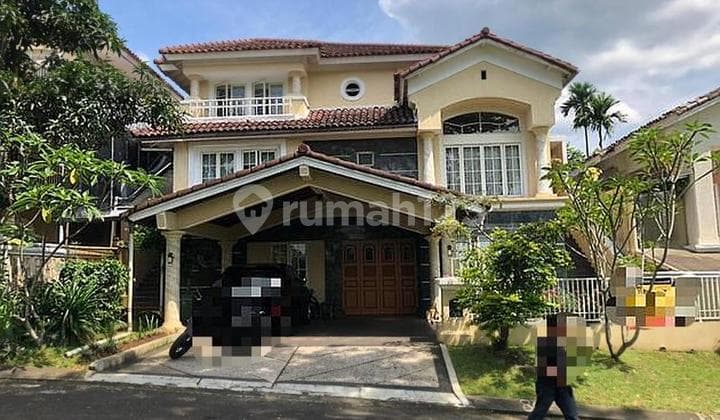 Rumah Furnished Dengan Kolam Renang Di Mediterania Sentul City