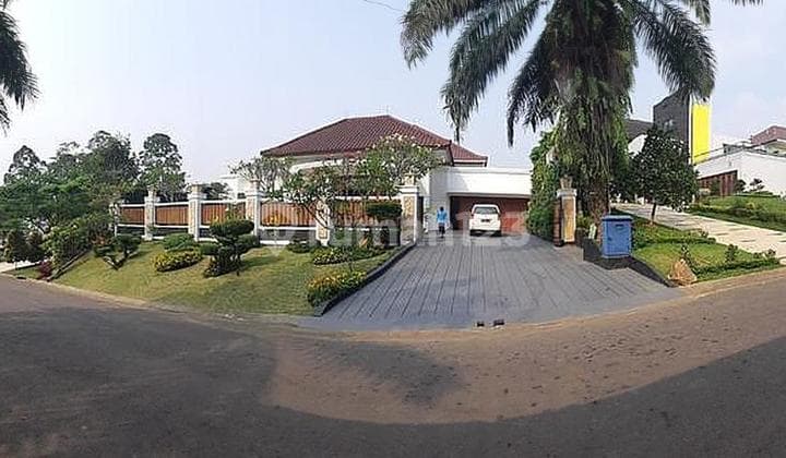 Rumah View Golf di Cluster Mediterania Sentul City
