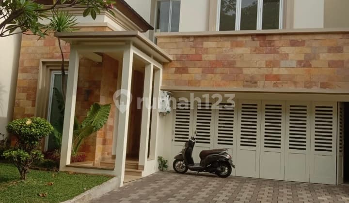 Rumah Dalam Cluster Luas 351 Ada Kolam Renang Pejaten Jak Sel