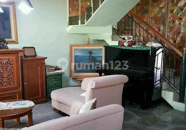 Rumah siap huni di Ciputat Timur