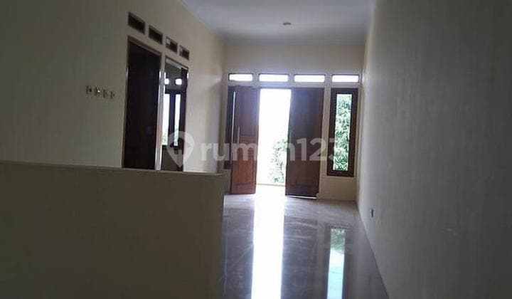 Dijual Rumah 2 Lantai Didalam Kompleks Kembang Larangan Ciledug