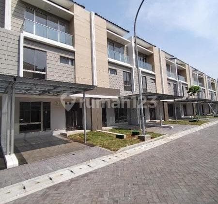 Rumah Golf Island Ukuran 6x12,5 PIK Pantai Indah Kapuk Jakarta Utara