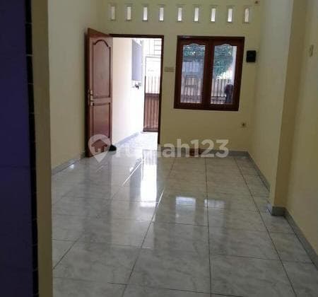 For Rent! Murah dan Lokasi Strategis! Rumah di Pademangan!