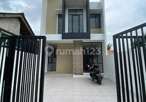 Rumah baru siap huni strategis ke jalan raya jati Sari bekasi