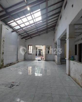 House For Rent Suitable For Office/Cafe In Bandung