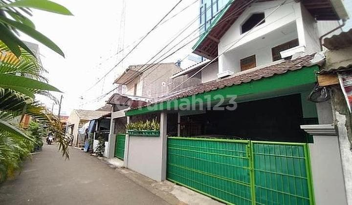 Rumah + 2 Rumah Kos Lokasi Strategis Kebon Jeruk Jakarta Barat