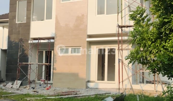 Rumah Baru, Gress, Royal Residence