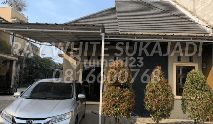 RUMAH DI KOMPLEK BUMI CIGANITRI INDAH