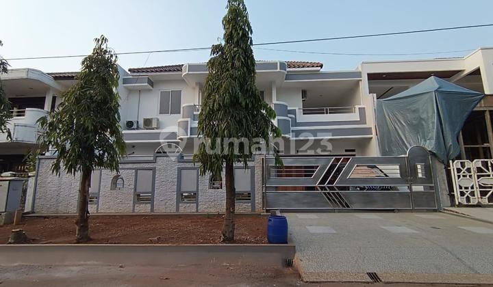 Rumah Di Taman Modern Cakung Jakarta TImur Rumah Di Taman Modern Cakung Jakarta TImur