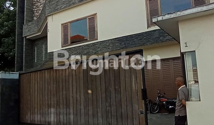 RUMAH MEWAH 5 LANTAI DITENGAH KOTA BOGOR