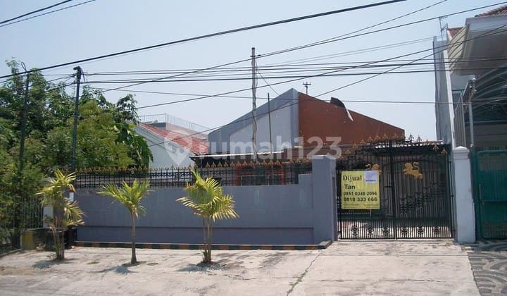 Rumah di Sukomanunggal Jaya Surabaya Barat, bisa untuk rumah tinggal/kantor, Row Jalan Lebar, SIAP HUNI