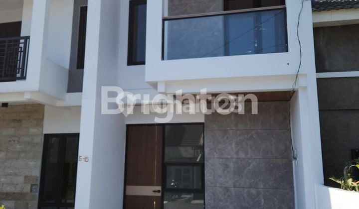 Rumah 2 lantai baru gress di Royal Paka Gununganyar