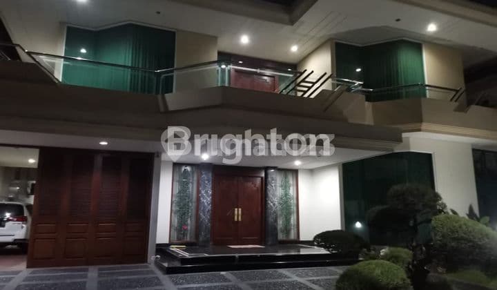RUMAH 2LANTAI BAGUS SIAP HUNI TAPI HARGA DIHITUNG TANAH