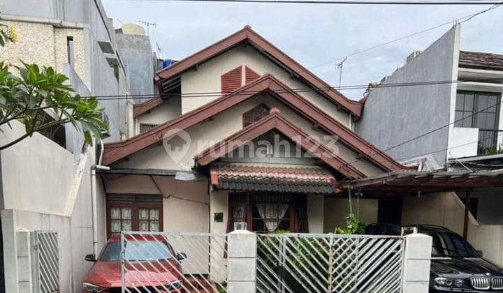 Rumah 2 Lantai Bintaro Sektor V Strategis Dekat Kampus Stan