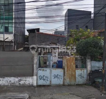 Rumah Tua di Bandengan Selatan Jakarta Utara,lokasi pinggir jalan raya Rumah Tua di Bandengan Selatan Jakarta Utara,lokasi pinggir jalan raya