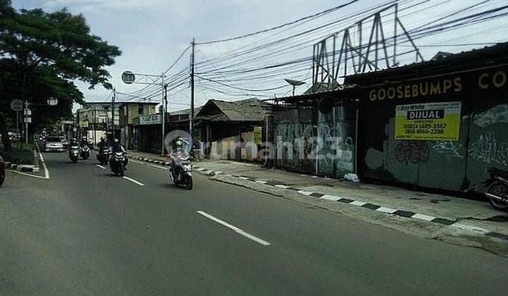 Rumah Tua Letjen Suprapto - Cempaka Putih